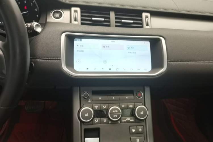 Used Land Rover Range Evoque 2018 240 PS Dream Lotus Lake Blue Limited Edition Audio And AC Panel