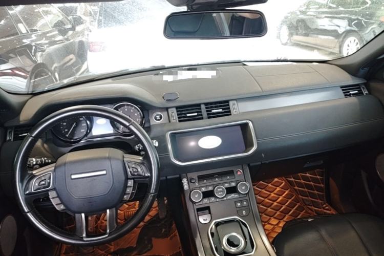 Used Land Rover Range Evoque 2018 240 PS Dream Lotus Lake Blue Limited Edition Center Console