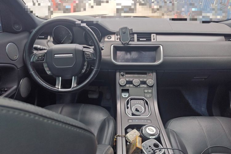 Used Land Rover Range Evoque 2018 240 PS Dream Lotus Lake Blue Limited Edition Center Console
