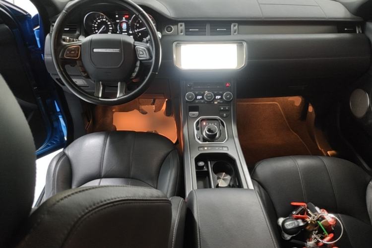 Used Land Rover Range Evoque 2018 240 PS Dream Lotus Lake Blue Limited Edition Center Console
