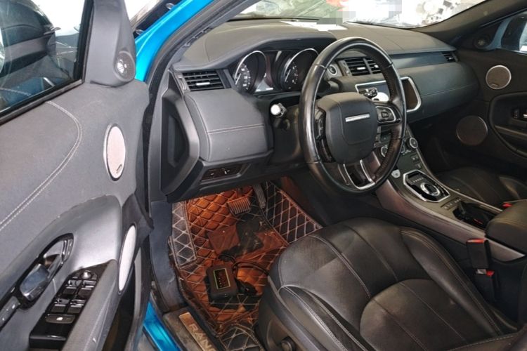 Used Land Rover Range Evoque 2018 240 PS Dream Lotus Lake Blue Limited Edition Driver Seat