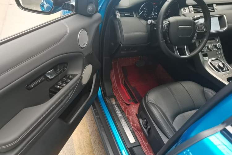 Used Land Rover Range Evoque 2018 240 PS Dream Lotus Lake Blue Limited Edition Driver Seat
