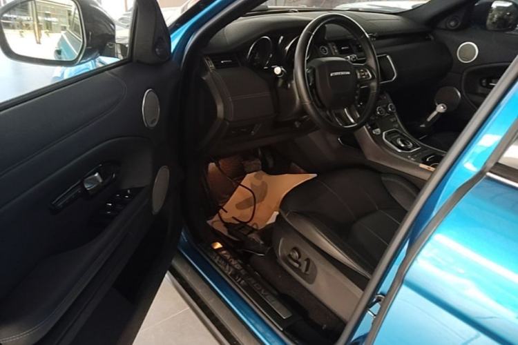 Used Land Rover Range Evoque 2018 240 PS Dream Lotus Lake Blue Limited Edition Driver Seat