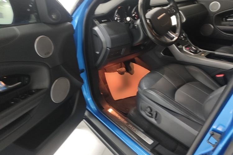Used Land Rover Range Evoque 2018 240 PS Dream Lotus Lake Blue Limited Edition Driver Seat