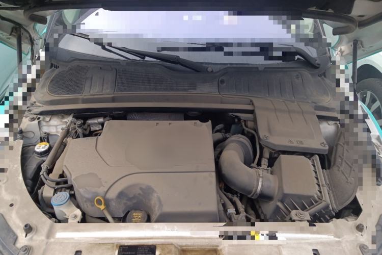 Used Land Rover Range Evoque 2018 240 PS SE Smart Brilliance Edition Engine Bay