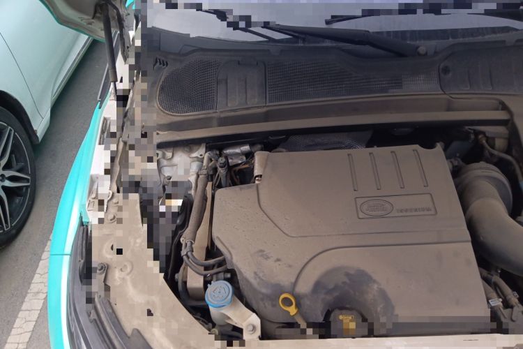 Used Land Rover Range Evoque 2018 240 PS SE Smart Brilliance Edition Engine Bay Right