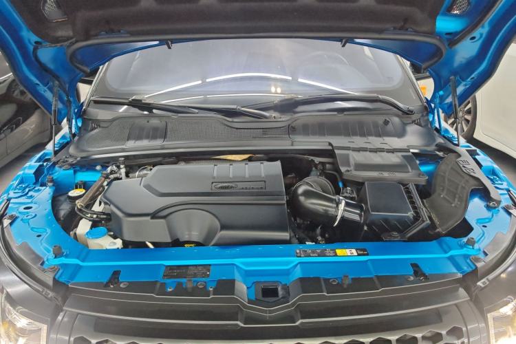 Used Land Rover Range Evoque 2018 240 PS Dream Lotus Lake Blue Limited Edition Engine Bay