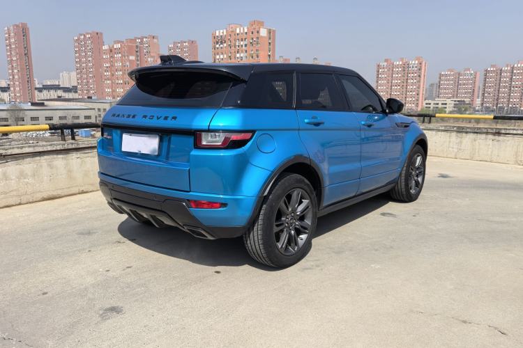 Used Land Rover Range Evoque 2018 240 PS Dream Lotus Lake Blue Limited Edition Exterior 4