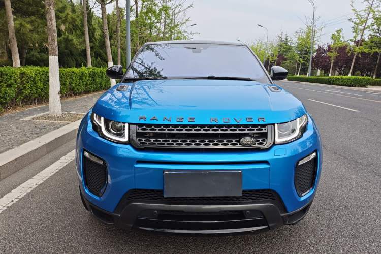 Used Land Rover Range Evoque 2018 240 PS Dream Lotus Lake Blue Limited Edition Exterior 4