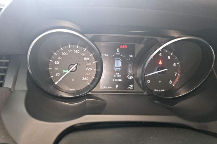 Used Land Rover Range Evoque 2018 240 PS Dream Lotus Lake Blue Limited Edition Instrument Cluster