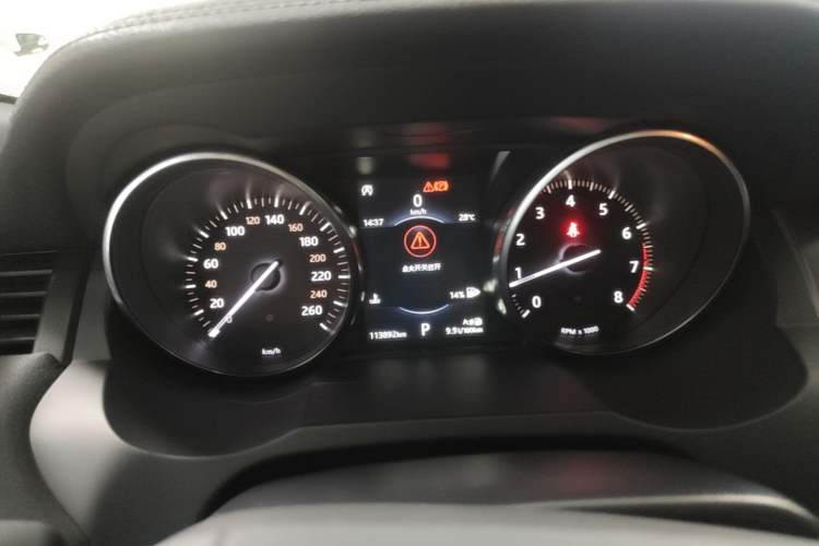 Used Land Rover Range Evoque 2018 240 PS Dream Lotus Lake Blue Limited Edition Instrument Cluster