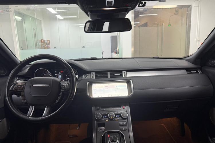 Used Land Rover Range Evoque 2018 240 PS Dream Lotus Lake Blue Limited Edition Interior 1