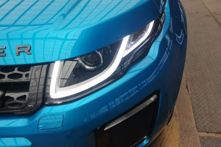 Used Land Rover Range Evoque 2018 240 PS Dream Lotus Lake Blue Limited Edition Left Front Headlight