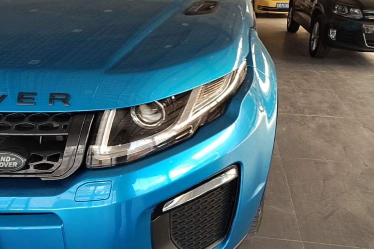Used Land Rover Range Evoque 2018 240 PS Dream Lotus Lake Blue Limited Edition Left Front Headlight