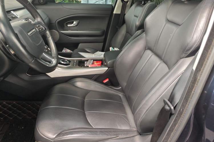 Used Land Rover Range Evoque 2018 240 PS SE Smart Brilliance Edition Left Front Seat