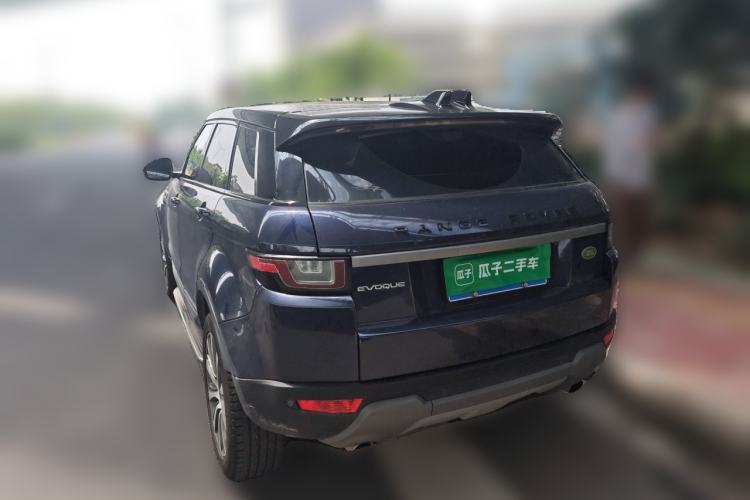 Used Land Rover Range Evoque 2018 240 PS SE Smart Brilliance Edition Rear Left 45 Deg