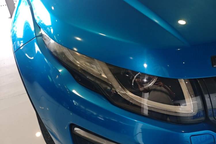 Used Land Rover Range Evoque 2018 240 PS Dream Lotus Lake Blue Limited Edition Right Front Headlight