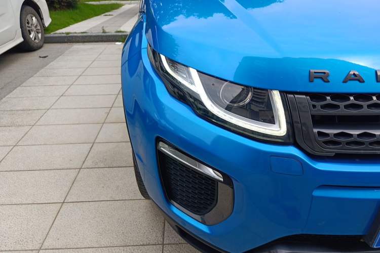 Used Land Rover Range Evoque 2018 240 PS Dream Lotus Lake Blue Limited Edition Right Front Headlight