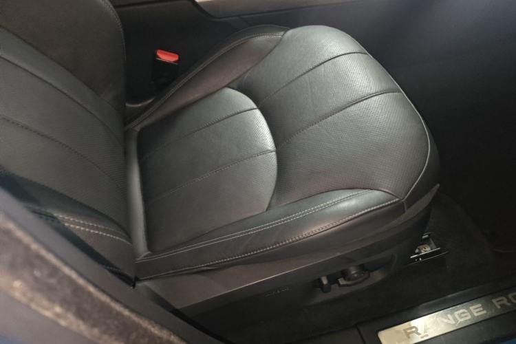 Used Land Rover Range Evoque 2018 240 PS Dream Lotus Lake Blue Limited Edition Right Front Seat