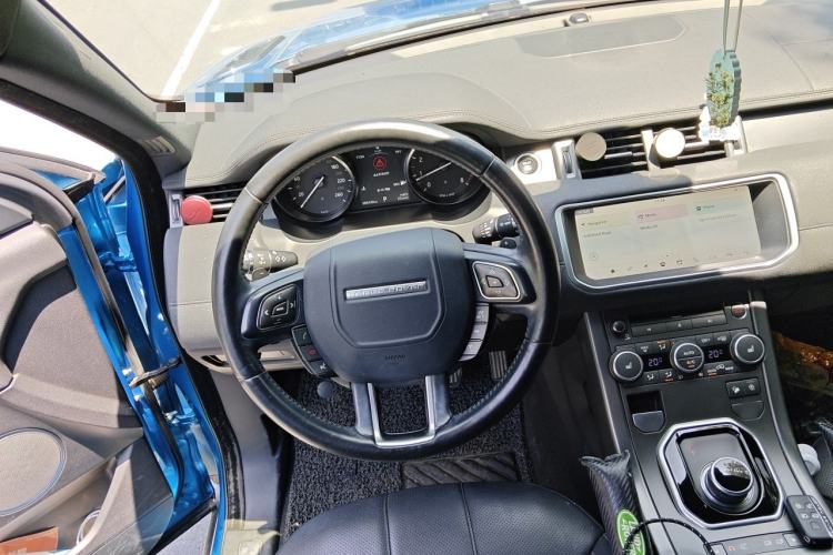 Used Land Rover Range Evoque 2018 240 PS Dream Lotus Lake Blue Limited Edition Steering Wheel