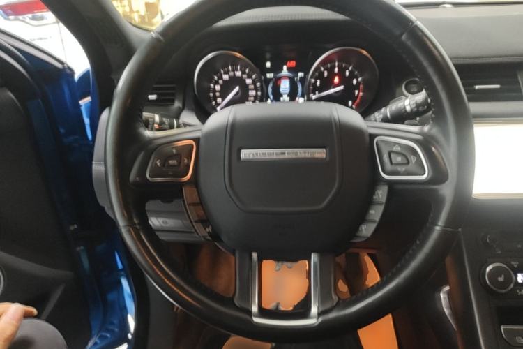 Used Land Rover Range Evoque 2018 240 PS Dream Lotus Lake Blue Limited Edition Steering Wheel