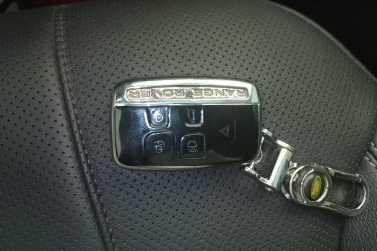 Used Land Rover Range Evoque 2018 240 PS Dream Lotus Lake Blue Limited Edition Vehicle Key
