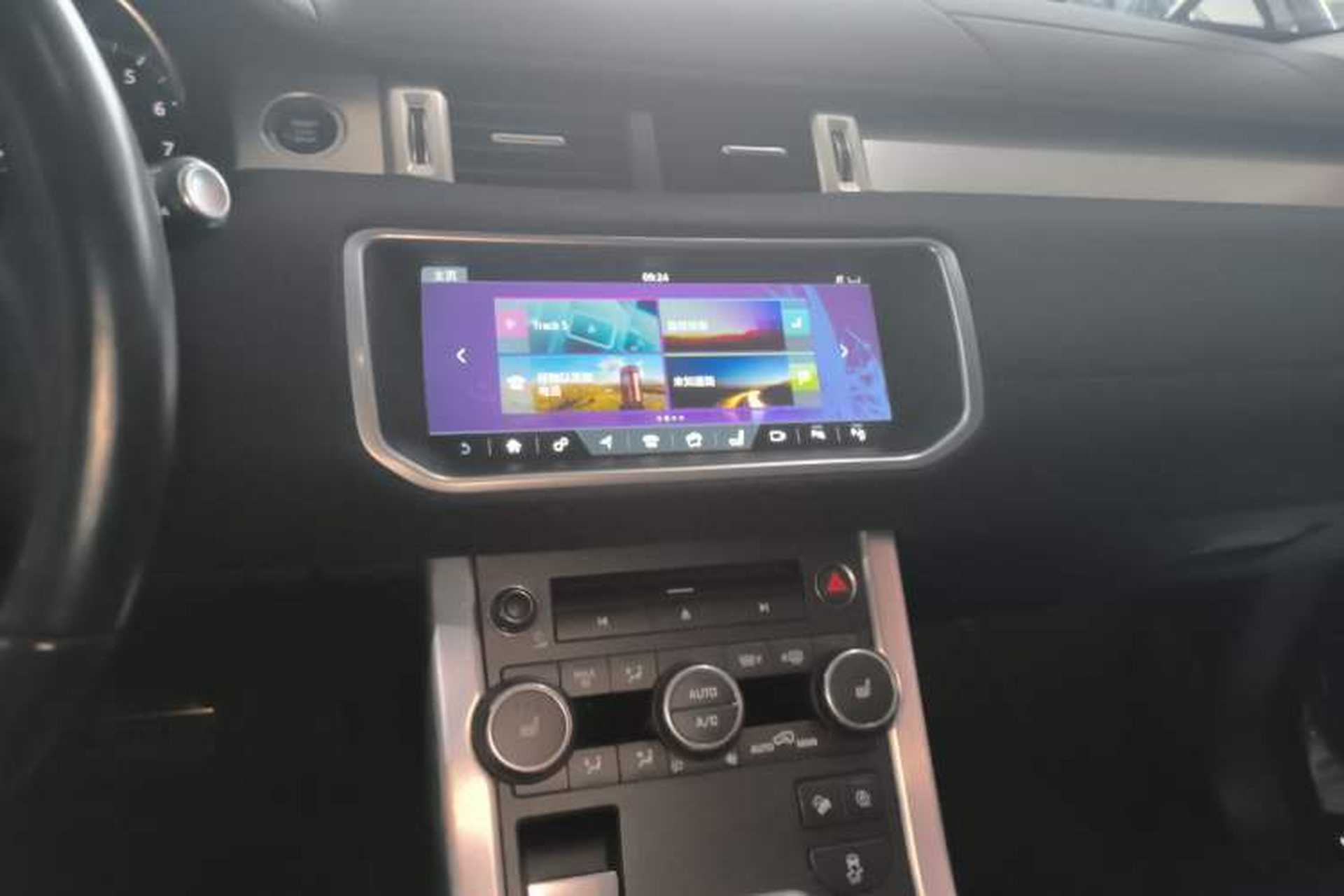 Used Land Rover Range Evoque 2018 240 PS SE Smart Brilliance Edition Audio And AC Panel