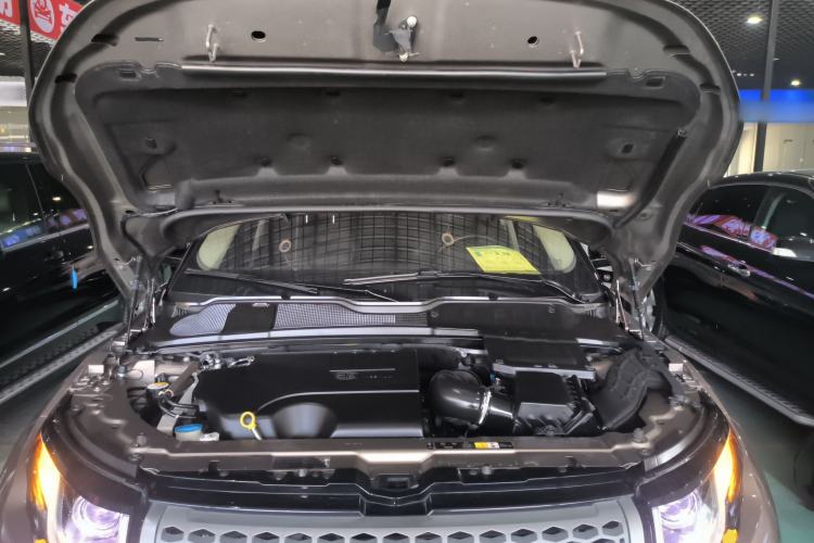 Used Land Rover Range Evoque 2018 240 PS SE Smart Brilliance Edition Engine Bay
