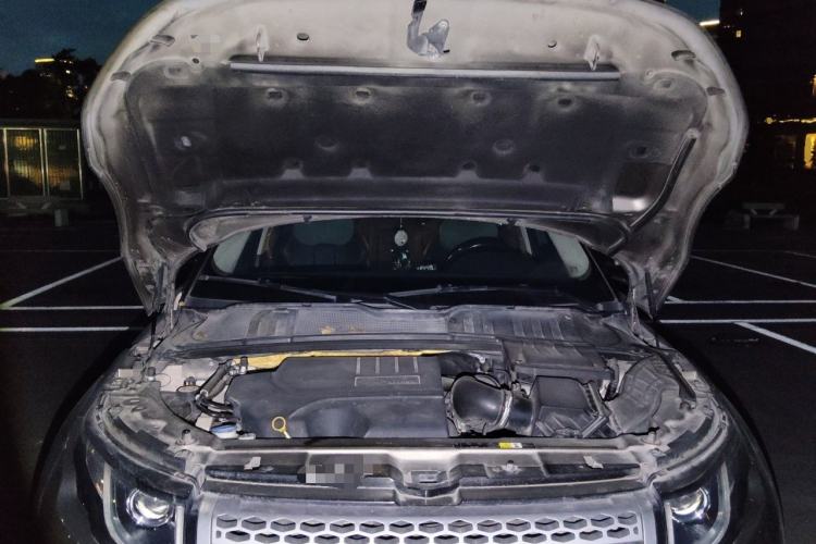 Used Land Rover Range Evoque 2018 240 PS SE Smart Brilliance Edition Engine Bay