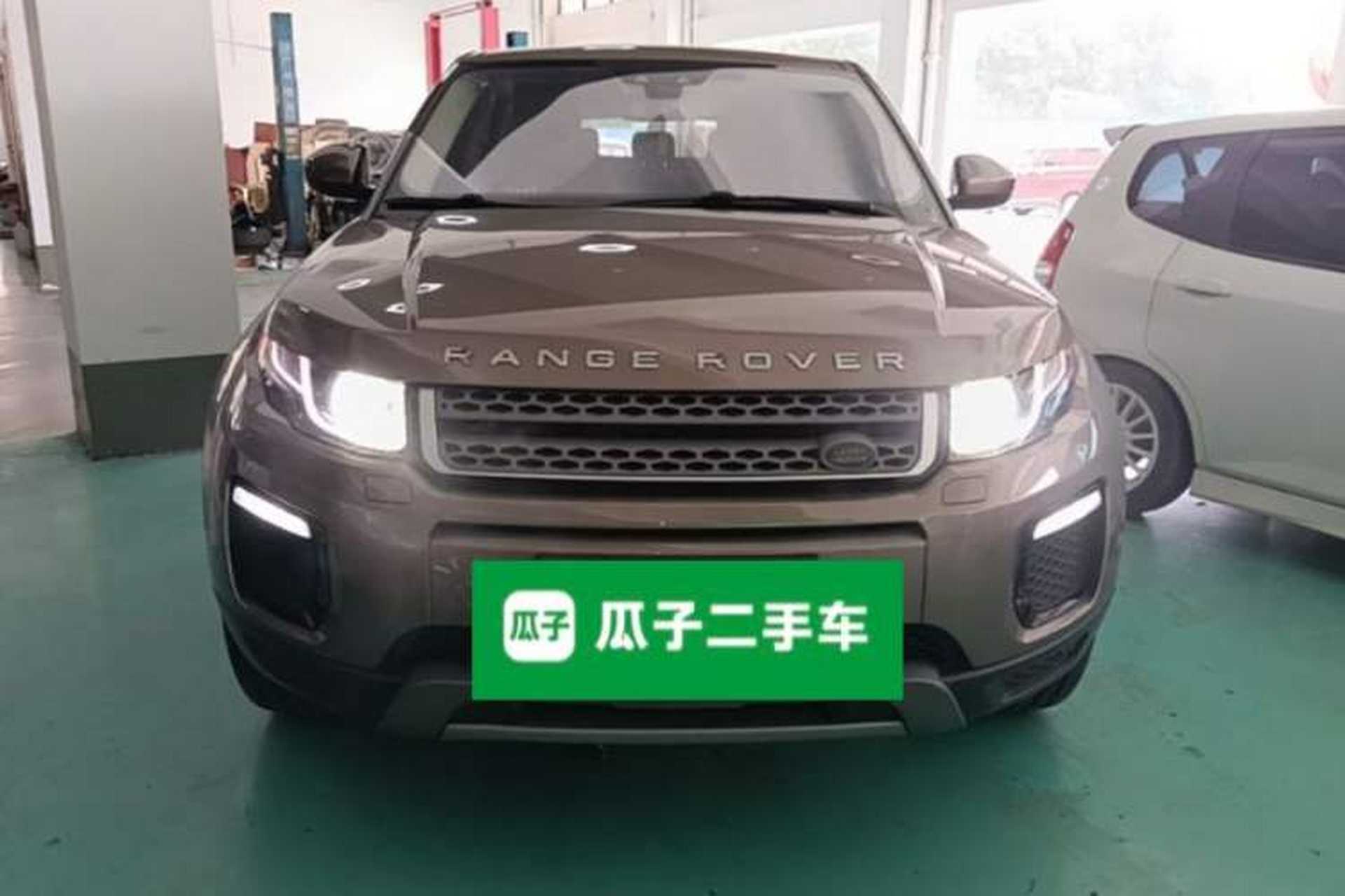 Used Land Rover Range Evoque 2018 240 PS SE Smart Brilliance Edition Front