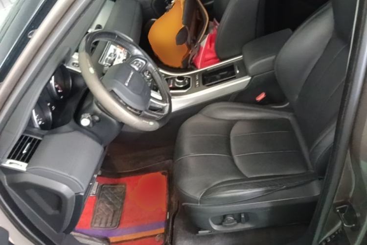 Used Land Rover Range Evoque 2018 240 PS SE Smart Brilliance Edition Left Front Seat