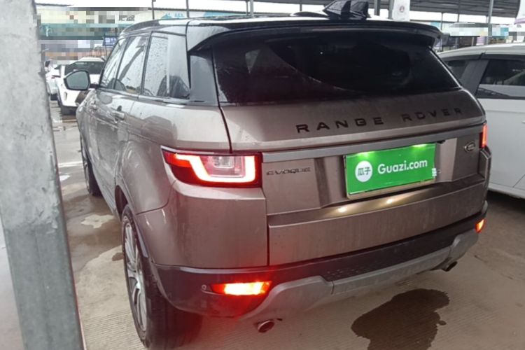 Used Land Rover Range Evoque 2018 240 PS SE Smart Brilliance Edition Rear Left 45 Deg