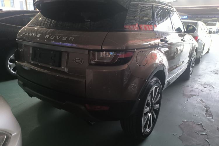 Used Land Rover Range Evoque 2018 240 PS SE Smart Brilliance Edition Rear Right 45 Deg