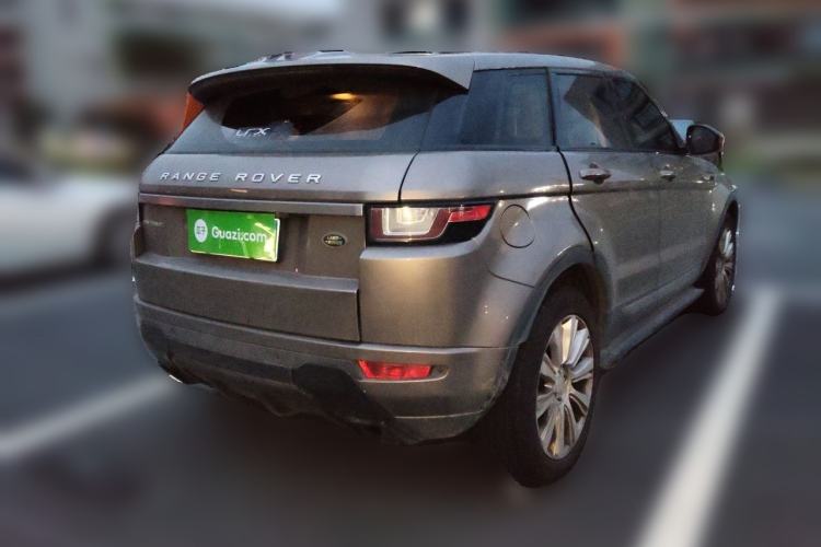Used Land Rover Range Evoque 2018 240 PS SE Smart Brilliance Edition Rear Right 45 Deg