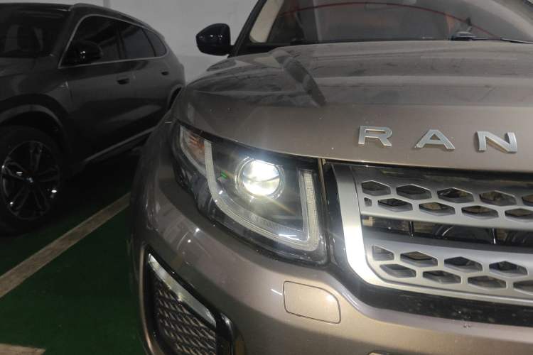 Used Land Rover Range Evoque 2018 240 PS SE Smart Brilliance Edition Right Front Headlight
