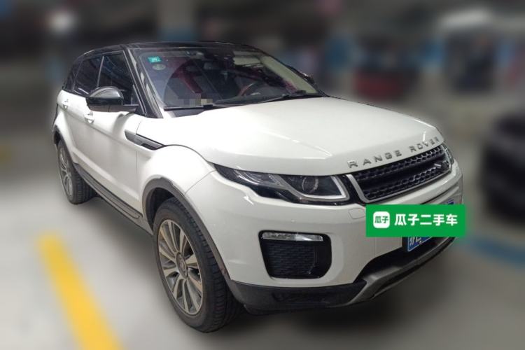 Used Land Rover Range Evoque 2018 240 PS SE Smart Brilliance Edition Front Right 45 Deg