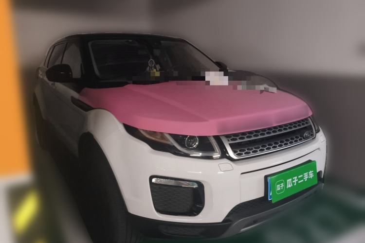 Used Land Rover Range Evoque 2018 240 PS SE Smart Brilliance Edition Front Right 45 Deg