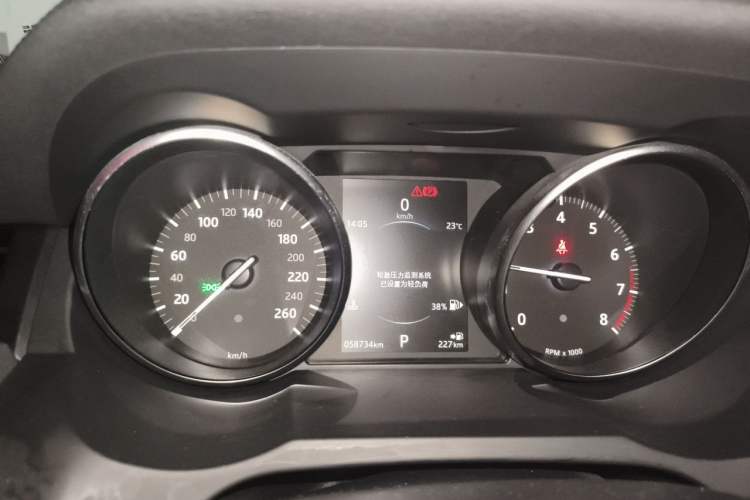 Used Land Rover Range Evoque 2018 240 PS SE Smart Brilliance Edition Instrument Cluster