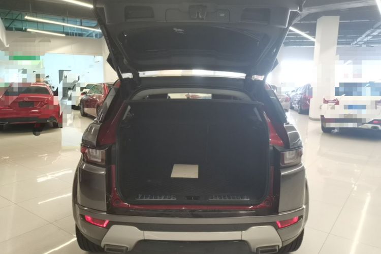 Used Land Rover Range Evoque 2018 240 PS SE DYNAMIC Smart Edition Trunk