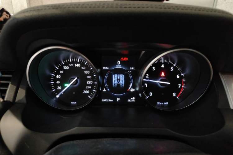 Used Land Rover Range Evoque 2018 240 PS SE Smart Brilliance Edition Instrument Cluster