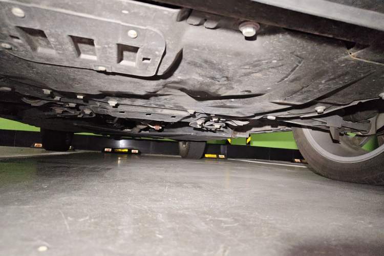 Used Land Rover Range Evoque 2018 240 PS HSE DYNAMIC Convertible Chassis Front