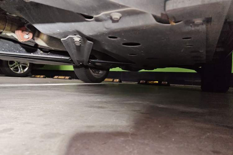 Used Land Rover Range Evoque 2018 240 PS HSE DYNAMIC Convertible Chassis Front Left