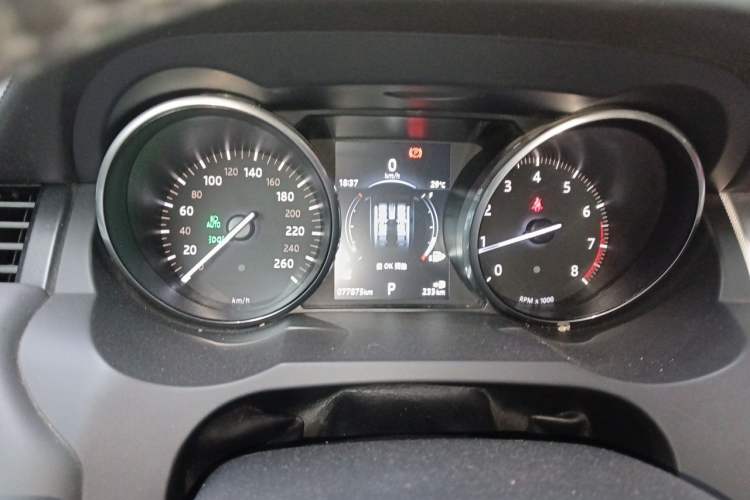 Used Land Rover Range Evoque 2018 240 PS HSE DYNAMIC Convertible Instrument Cluster