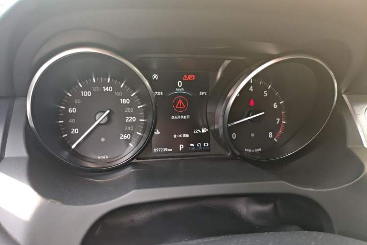 Used Land Rover Range Evoque 2018 240 PS HSE DYNAMIC Convertible Instrument Cluster