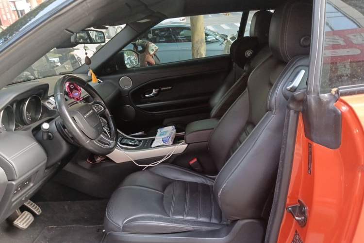 Used Land Rover Range Evoque 2018 240 PS HSE DYNAMIC Convertible Left Front Seat