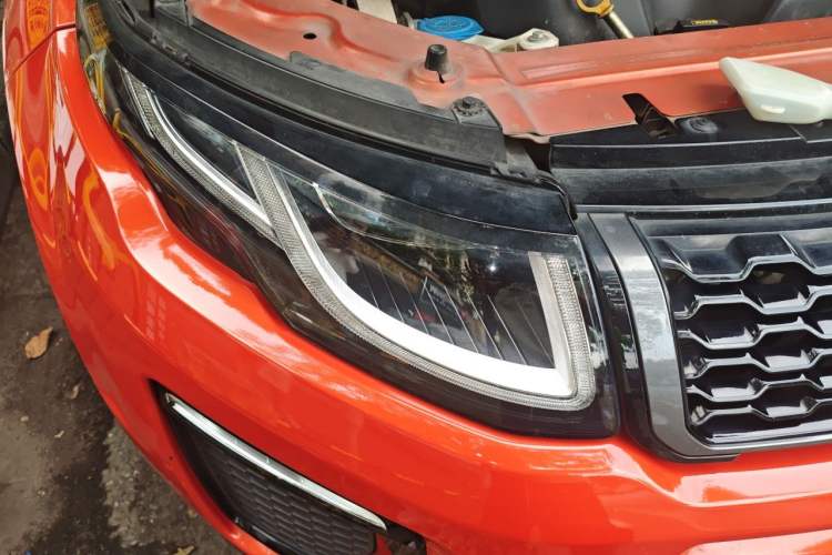 Used Land Rover Range Evoque 2018 240 PS HSE DYNAMIC Convertible Right Front Headlight