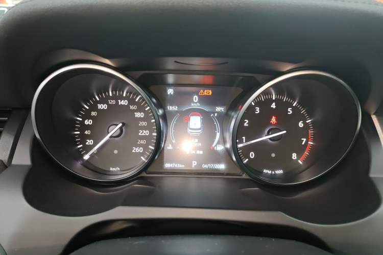 Used Land Rover Range Evoque 2018 240 PS SE DYNAMIC Smart Edition Instrument Cluster