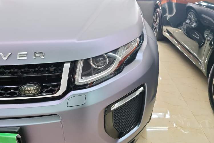 Used Land Rover Range Evoque 2018 240 PS SE DYNAMIC Smart Edition Left Front Headlight