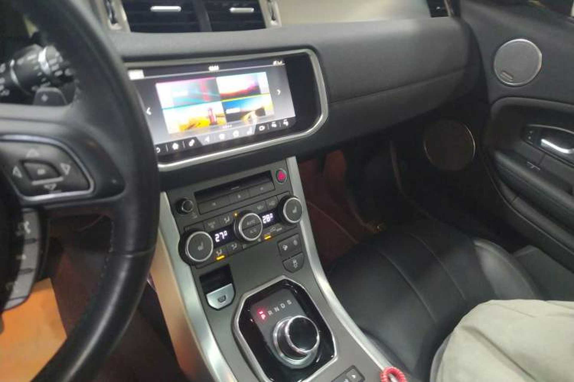 Used Land Rover Range Evoque 2018 240 PS SE Smart Brilliance Edition Audio And AC Panel