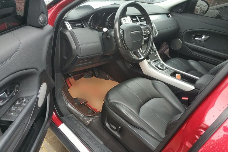 Used Land Rover Range Evoque 2018 240PS PURE Style Edition Driver Seat